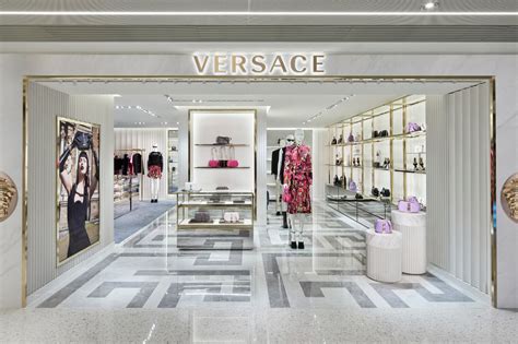 simons versace|Versace Stores Across All Simon Shopping Centers .